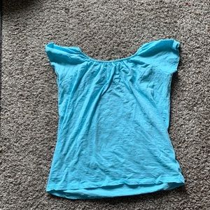 Old Navy off sleeve blouse